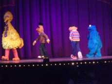 Sesame Street Live Elmo's Green Thumb