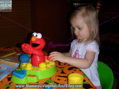 Play-Doh Shape and Spin Elmo