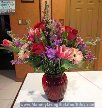 You're In My Heart Flower Arrangement from Bloom Avenue