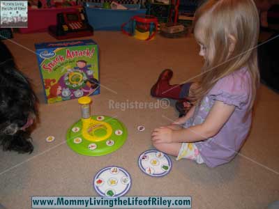 ThinkFun Snack Attack Game