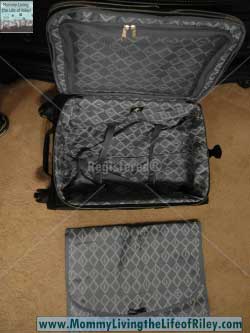 Travelpro Atlantic Compass 2 21" Expandable Carry-On Spinner Suiter
