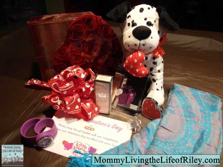 H-E-B Shop-a-holic Valentine's Day Gift Basket