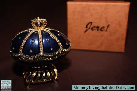 Chasing Treasure Majestic Royal Blue Musical Egg Trinket Box