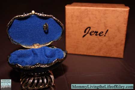 Chasing Treasure Majestic Royal Blue Musical Egg Trinket Box