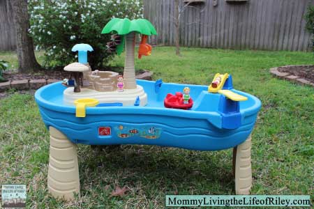 Step2 Tropical Island Resort Water Table