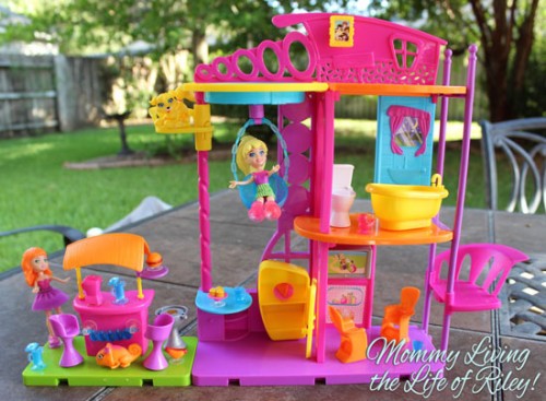Review - Polly Pocket Hangout House Playset and Stick 'n' Play Lea 