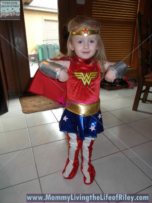 Review - Wonder Woman Toddler Costume from Costume Supercenter